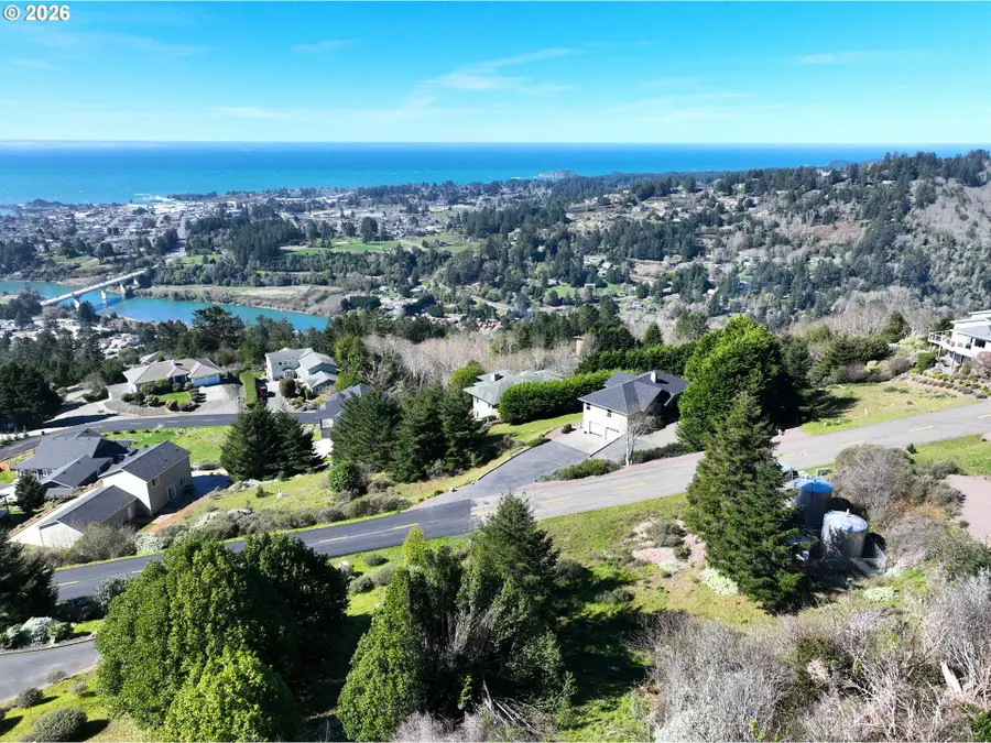 98007 Crown Terrace #7, Brookings, OR 97415 - #2