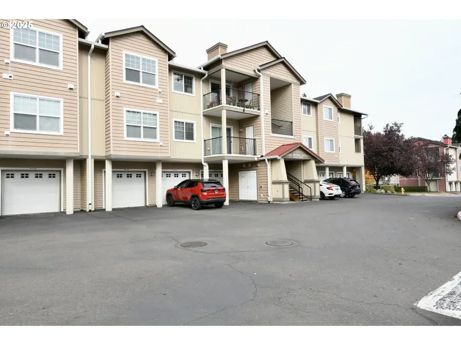 10734 NE Holly St #307, Hillsboro, OR 97006 - Image #2