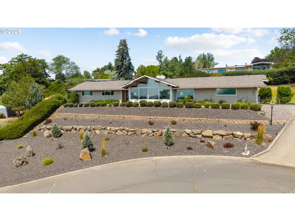 1041 NW 12th Dr, Pendleton, OR 97801