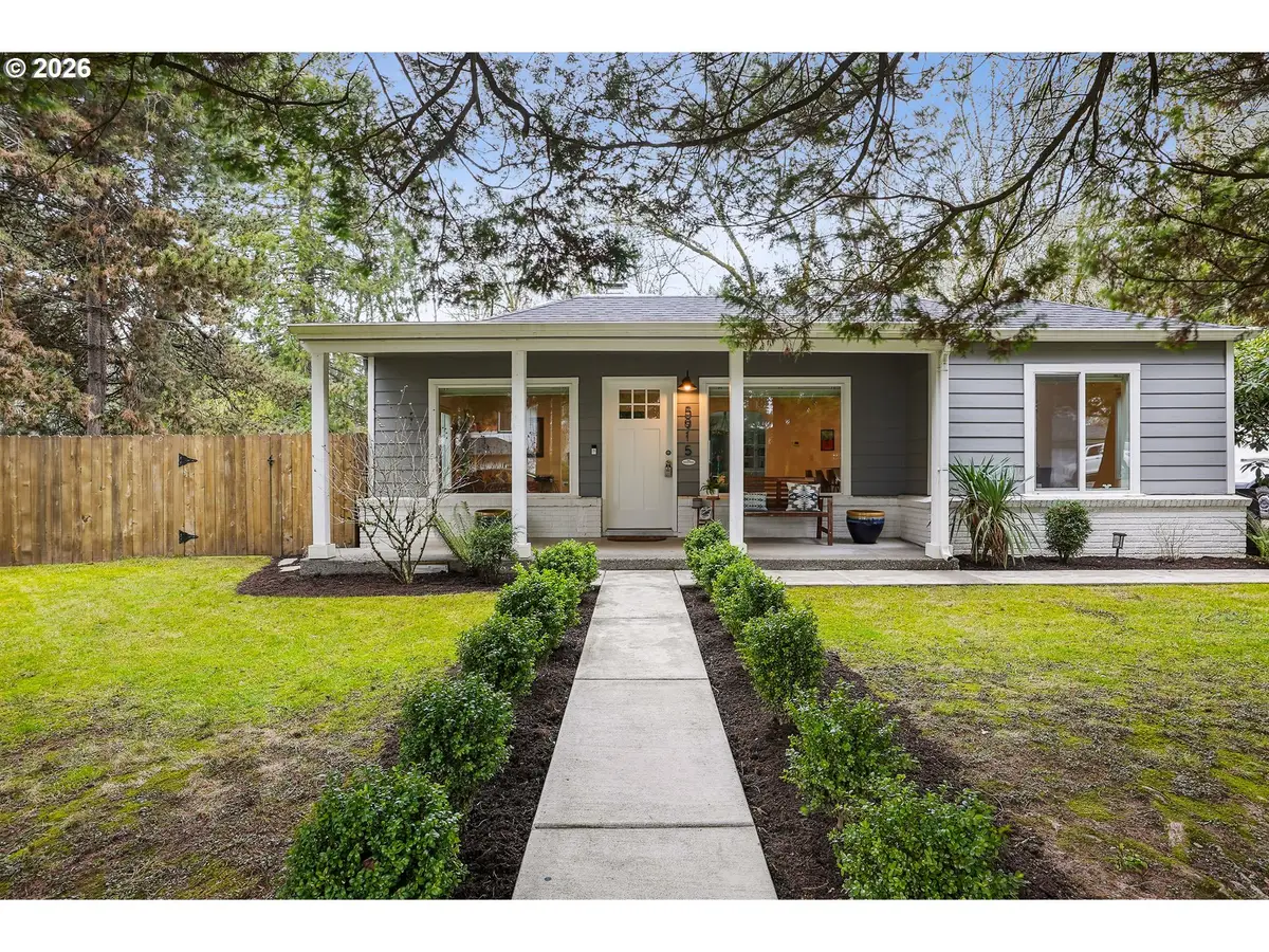 5915 SW Haines St, Portland, OR 97219 - Image #1