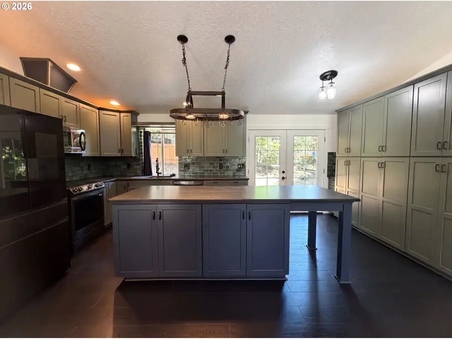37685 Sandy Heights St, Sandy, OR 97055 - #2