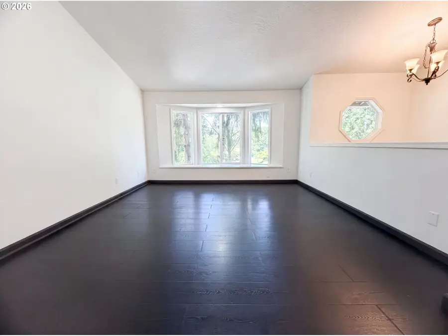 37685 Sandy Heights St, Sandy, OR 97055 - #3