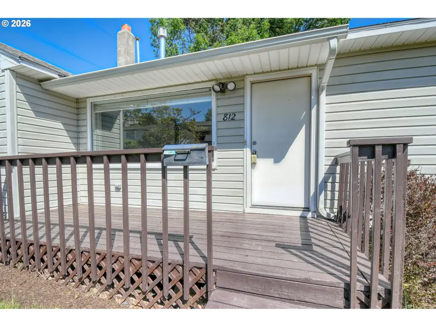 812 NW 11th St, Pendleton, OR 97801 - #3