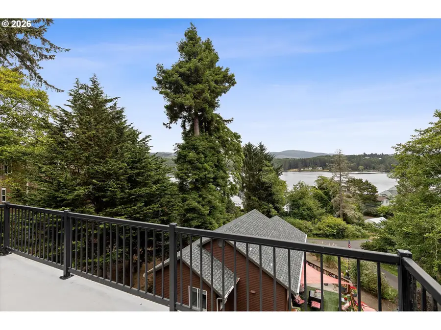 1280 NE Regatta St, Lincoln City, OR 97367 - #2