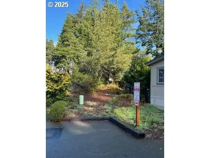 1765 Shorepines Dr, Coos Bay, OR 97420 - Image #2