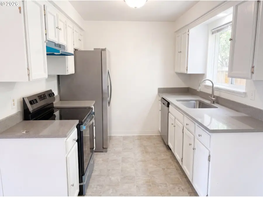 4927 Trade Wind Ave, Keizer, OR 97303 - #2