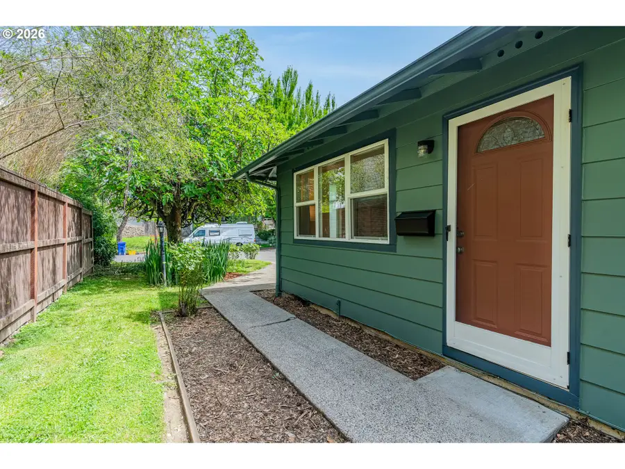 2913/2915 SE 19th Ave, Portland, OR 97202 - #3