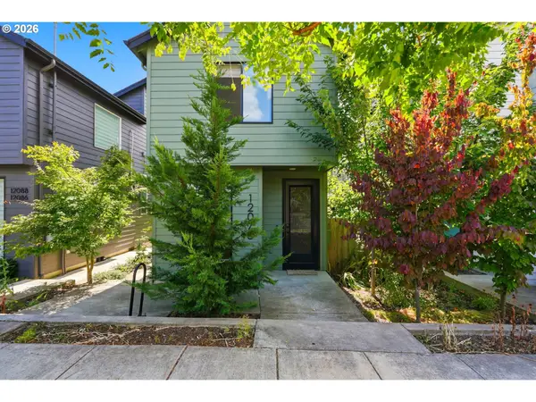 12078 SE Pine St, Portland, OR 97216