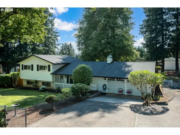 16033 SE Bel Air Dr, Damascus, OR 97089