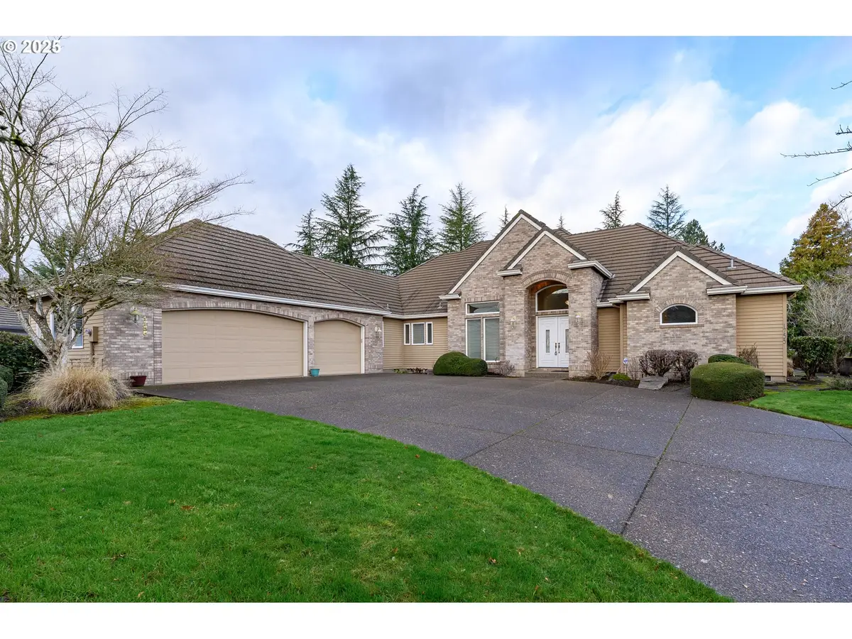 1755 NW Troon Ct, McMinnville, OR 97128 - Image #1