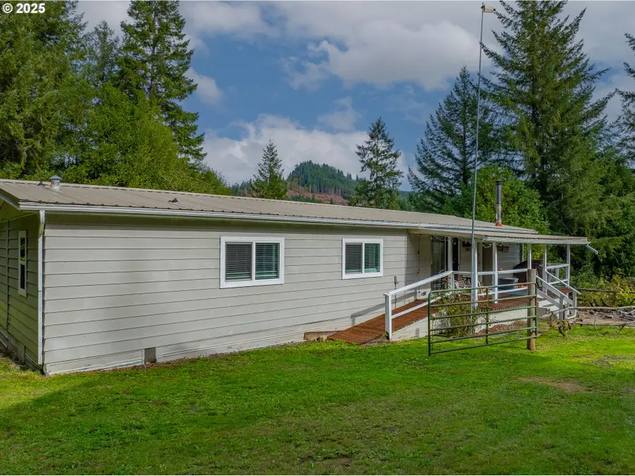 98785 Sitkum Ln, Myrtle Point, OR 97458 - Image #2