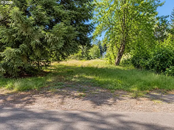 2520 Wood Ave, Eugene, OR 97402