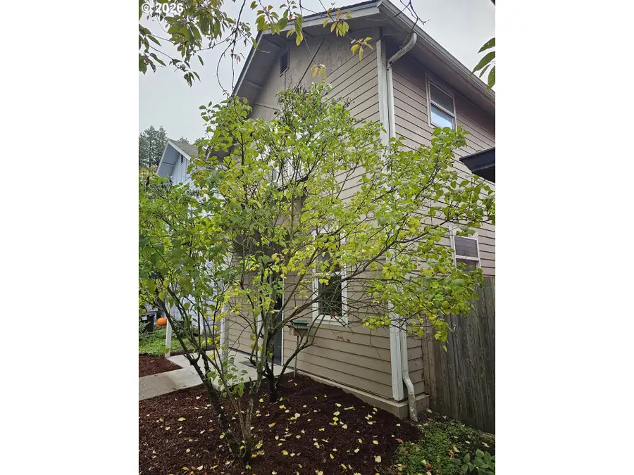 53 Lawrence St, Eugene, OR 97401 - #2