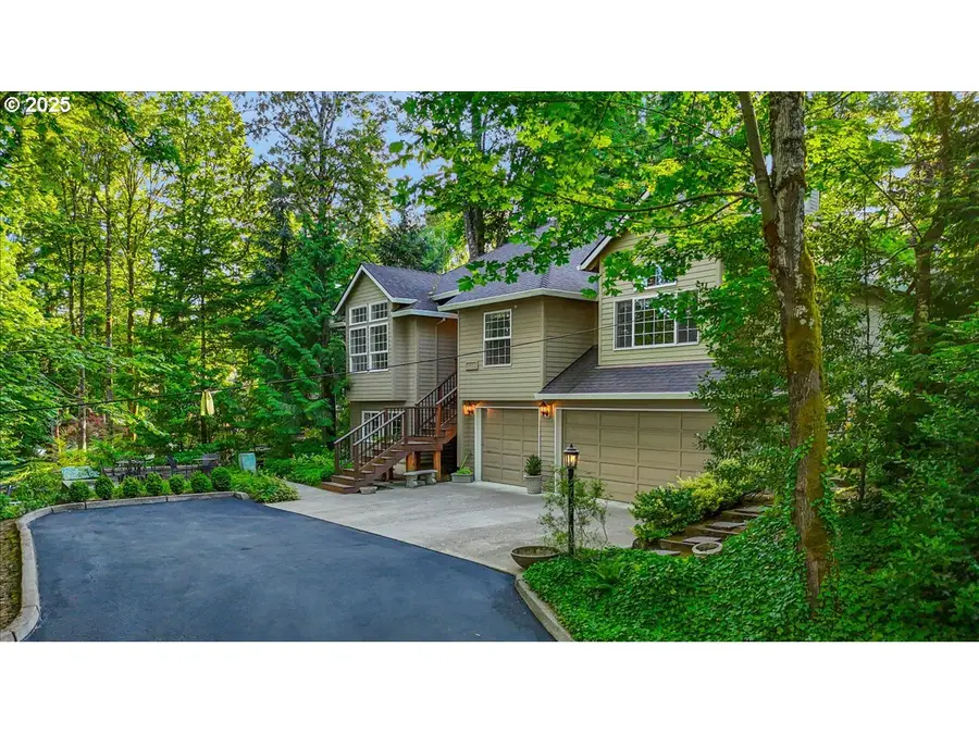 7445 SW Canyon Dr, West Slope, OR 97225 - Image #2