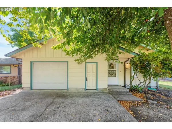 427 Colt Dr, Eugene, OR 97401