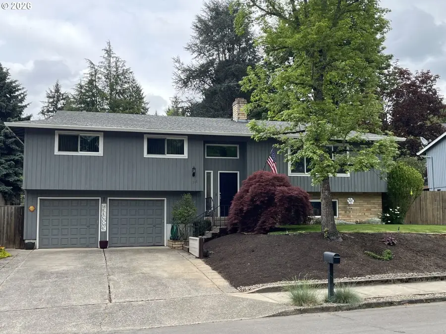 1360 Tamarisk Dr, West Linn, OR 97068 - #2