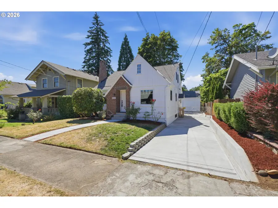 3045 NE 62nd Ave, Portland, OR 97213 - #2