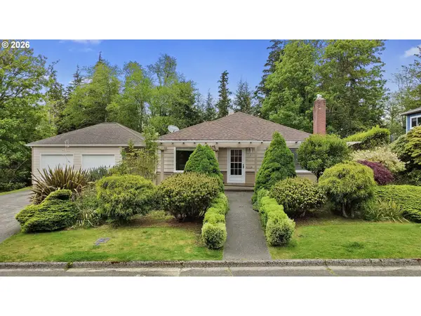 228 Kensington Ave, Astoria, OR 97103
