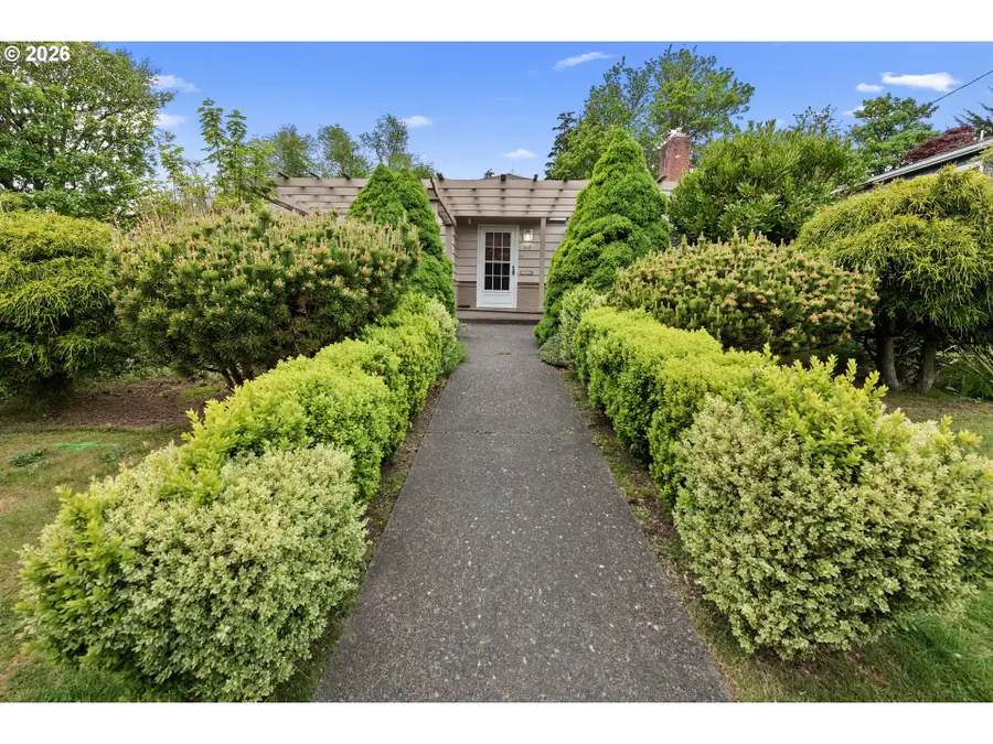 228 Kensington Ave, Astoria, OR 97103 - #2