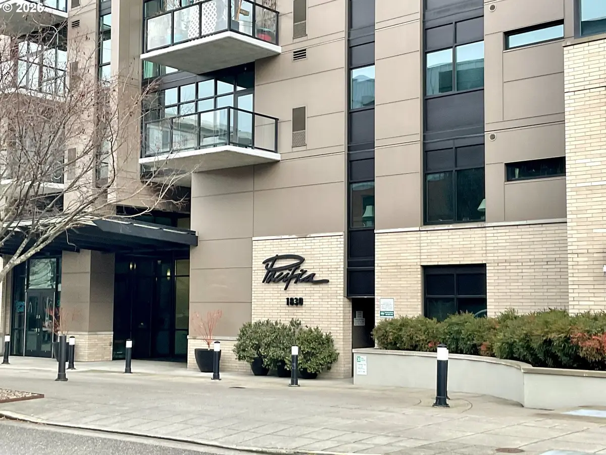 1830 NW Riverscape St #307, Portland, OR 97209 - Image #1