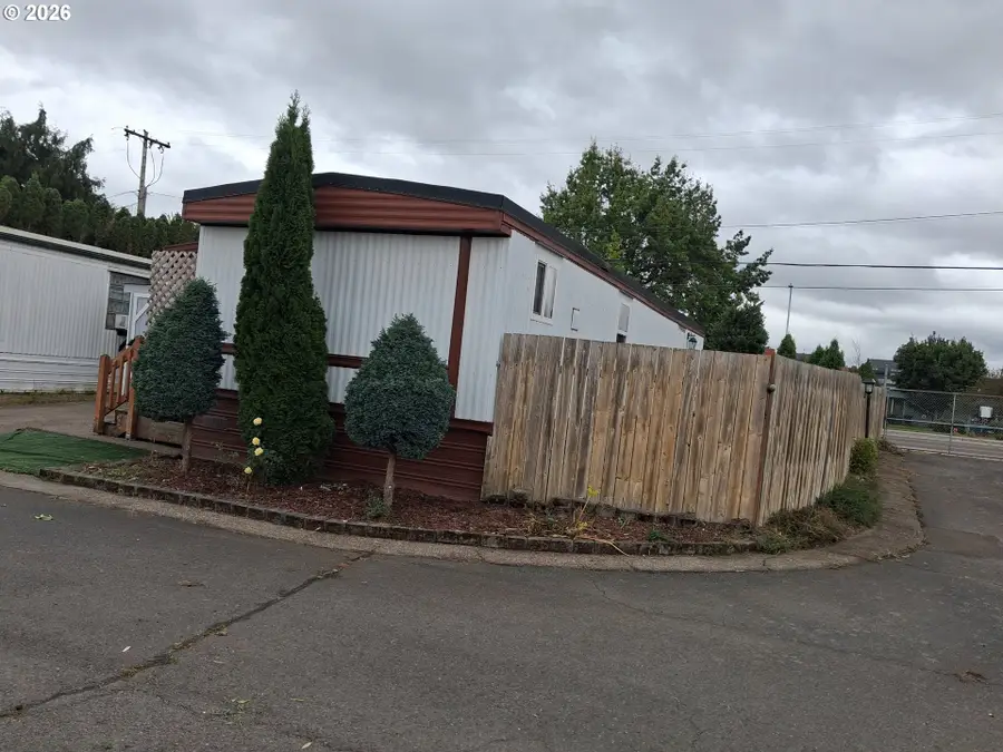 612 N Cascade Dr #48, Woodburn, OR 97071 - #3