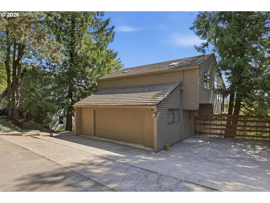 7024 SW Canyon Dr, Portland, OR 97225 - #2