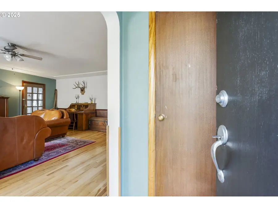 162 Riverside Dr, Idanha, OR 97350 - Image #2