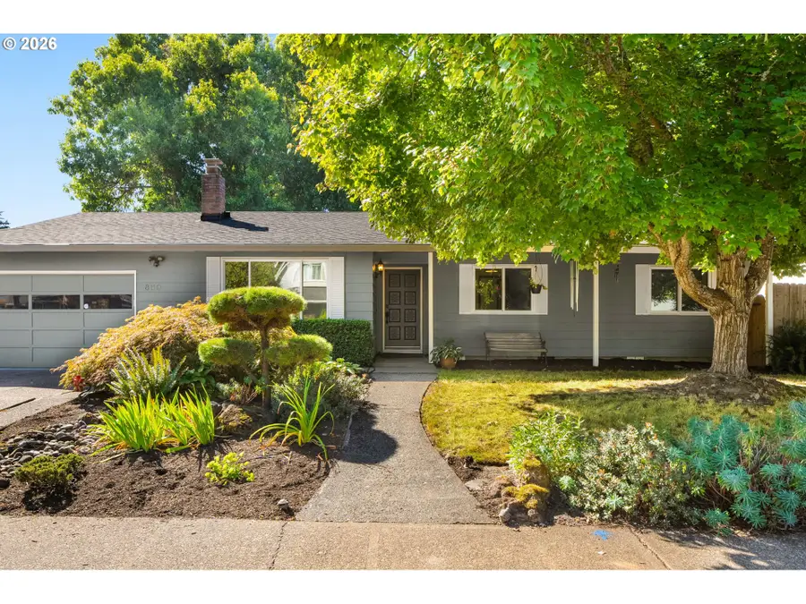 850 NW Forest St, Hillsboro, OR 97124 - #2