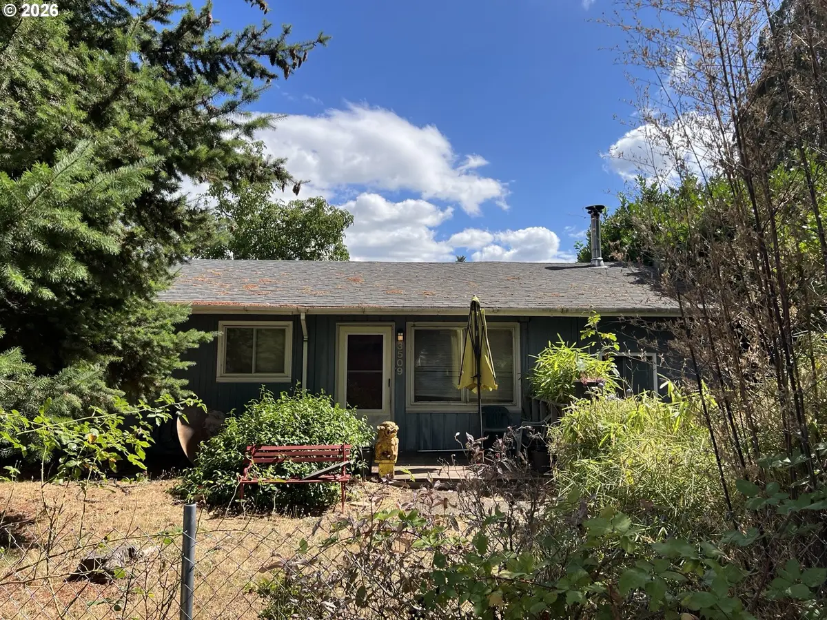 3509 V St, Vancouver, WA 98663 - #1