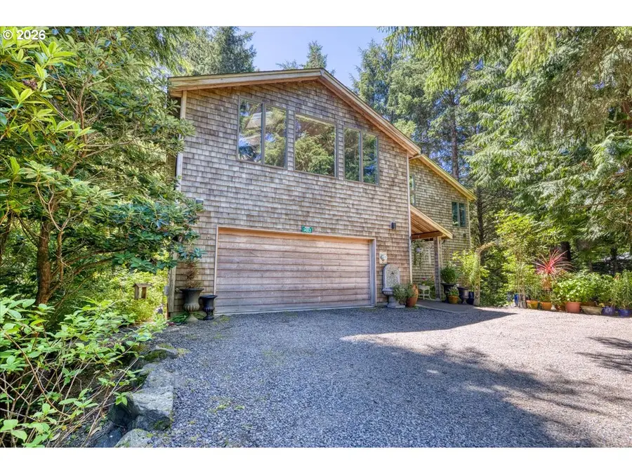 1483 SW Tintinnabulary Pl, Depoe Bay, OR 97341 - #2