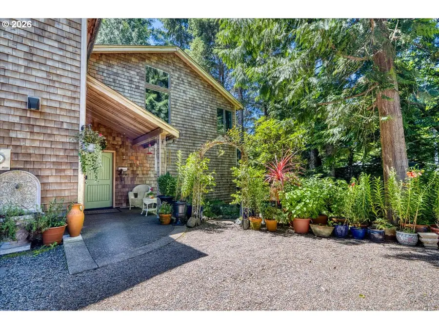 1483 SW Tintinnabulary Pl, Depoe Bay, OR 97341 - #3