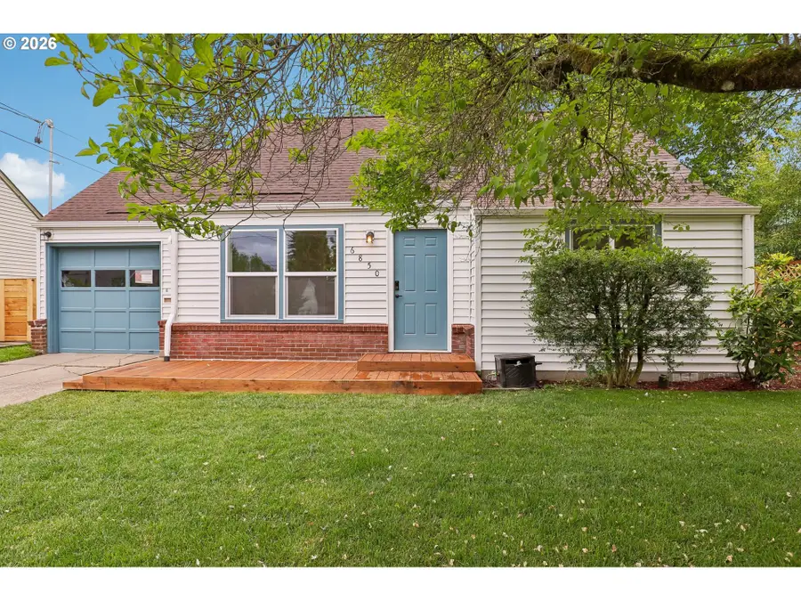 6850 NE Roselawn St, Portland, OR 97218 - #3