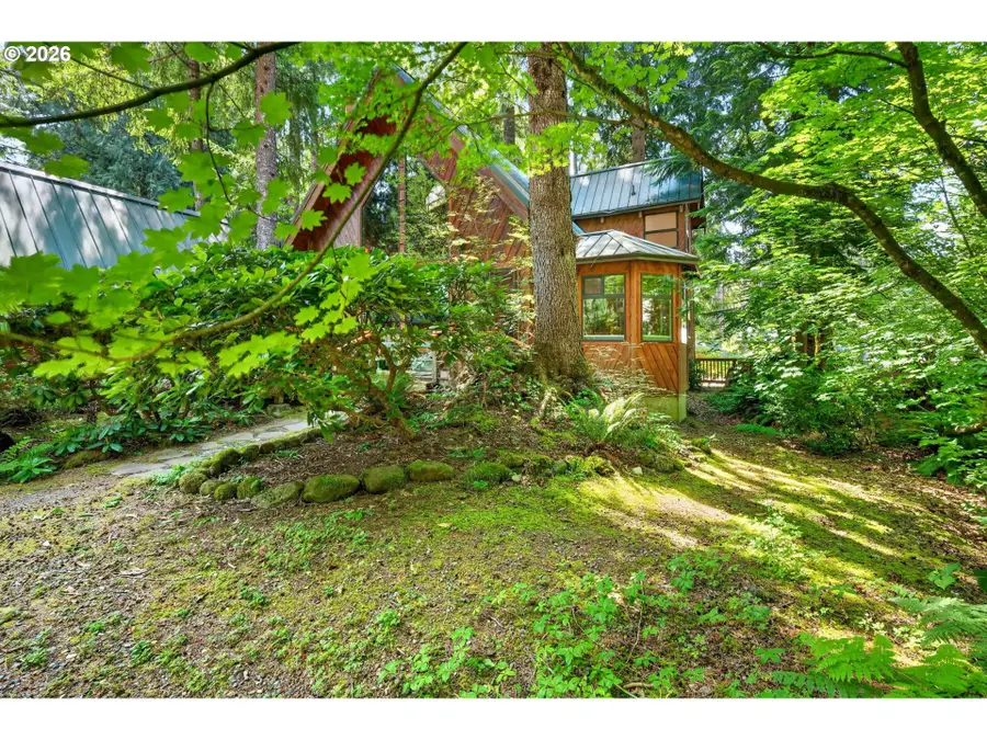 64930 E Mountain Meadow Ln, Rhododendron, OR 97049 - #3