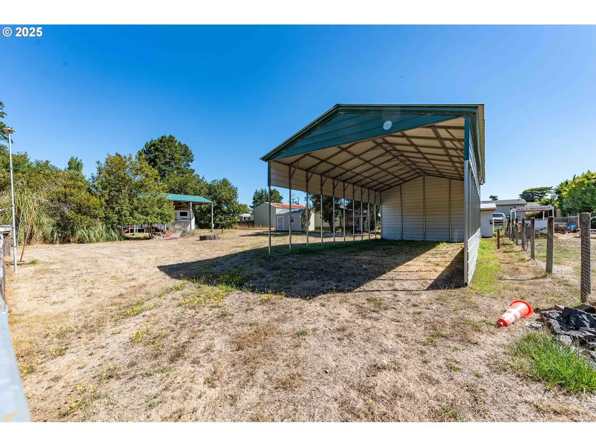 0 S 3rd St #500, Lakeside, OR 97449 - Image #1