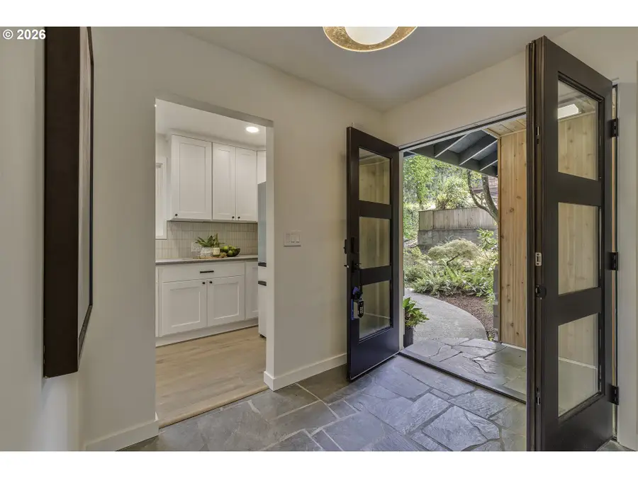 930 Obrien St, Lake Oswego, OR 97034 - #3
