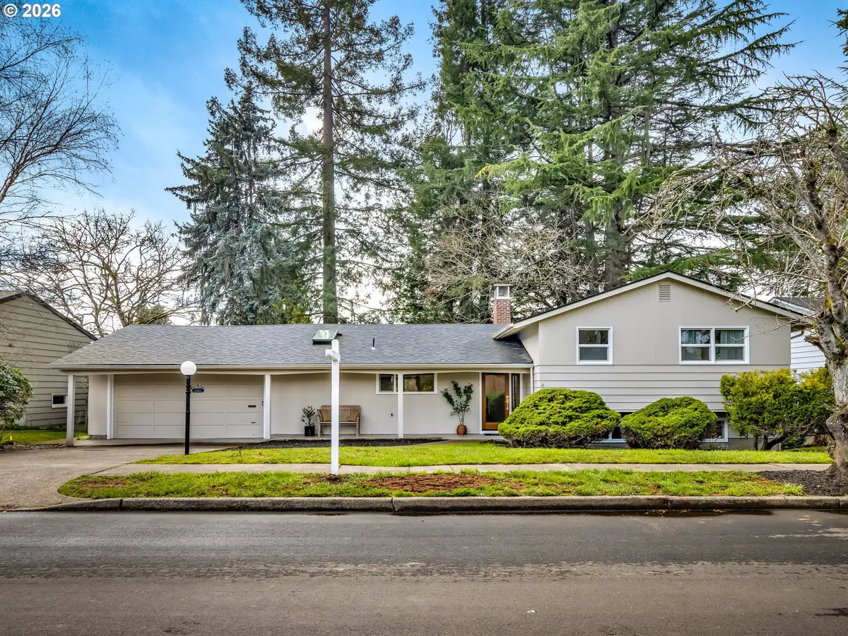 5525 SW Cherry Ave, Beaverton, OR 97005 - #1