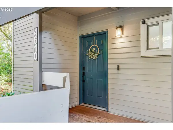 4610 Lower Dr, LakeOswego, OR 97035