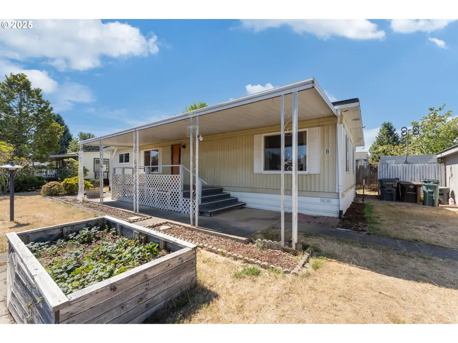 2681 SE River Rd #8, Hillsboro, OR 97123 - Image #2