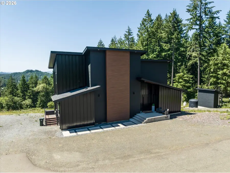 85168 Strayer Pl, Eugene, OR 97405 - #3