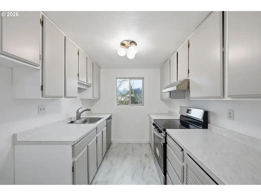 4023 Donald St #K, Eugene, OR 97405 - Image #2