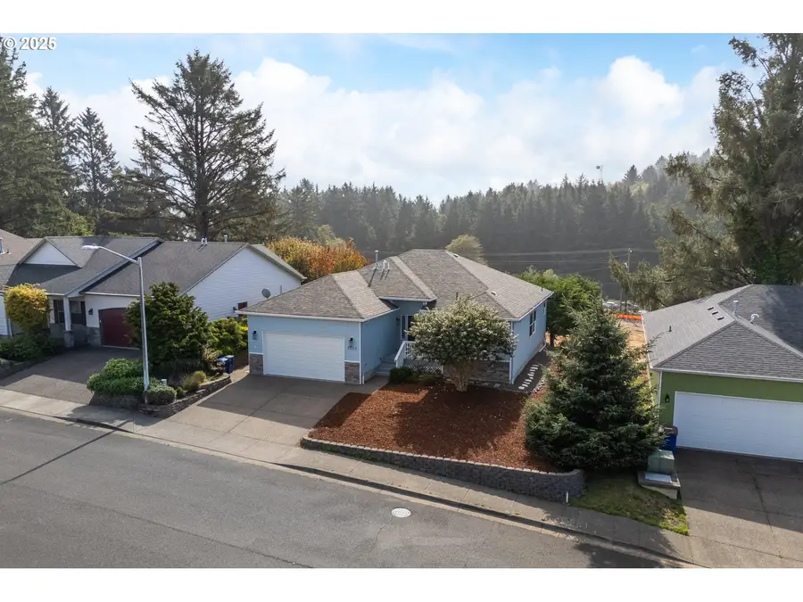 2630 NE 45th St, Lincoln City, OR 97367 - Image #2
