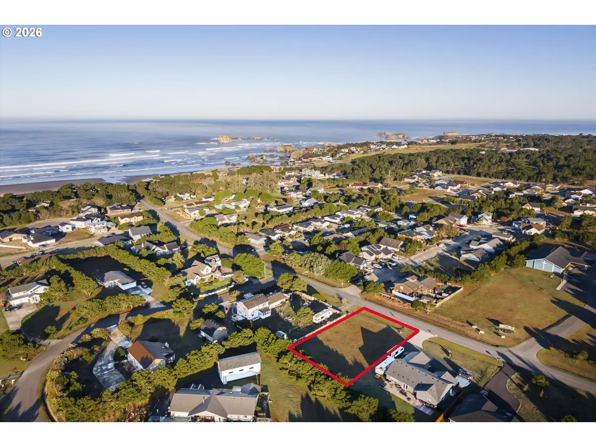 Seabird Dr Sw, Bandon, OR 97411 - #1