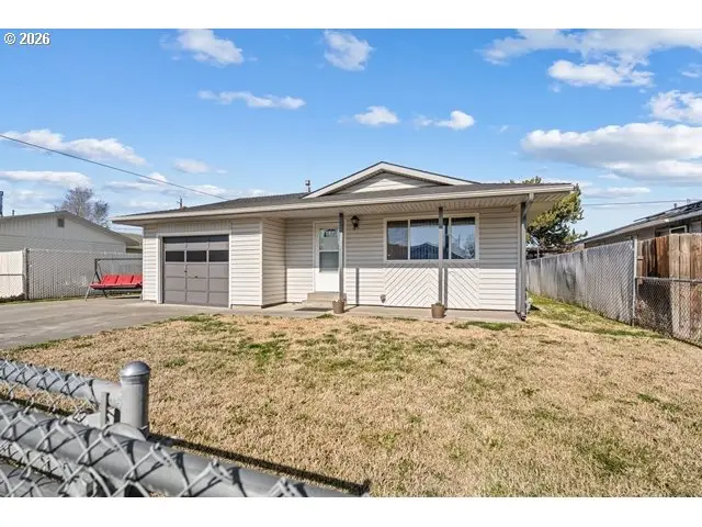 595 E Wilshire Ave, Hermiston, OR 97838 - #3