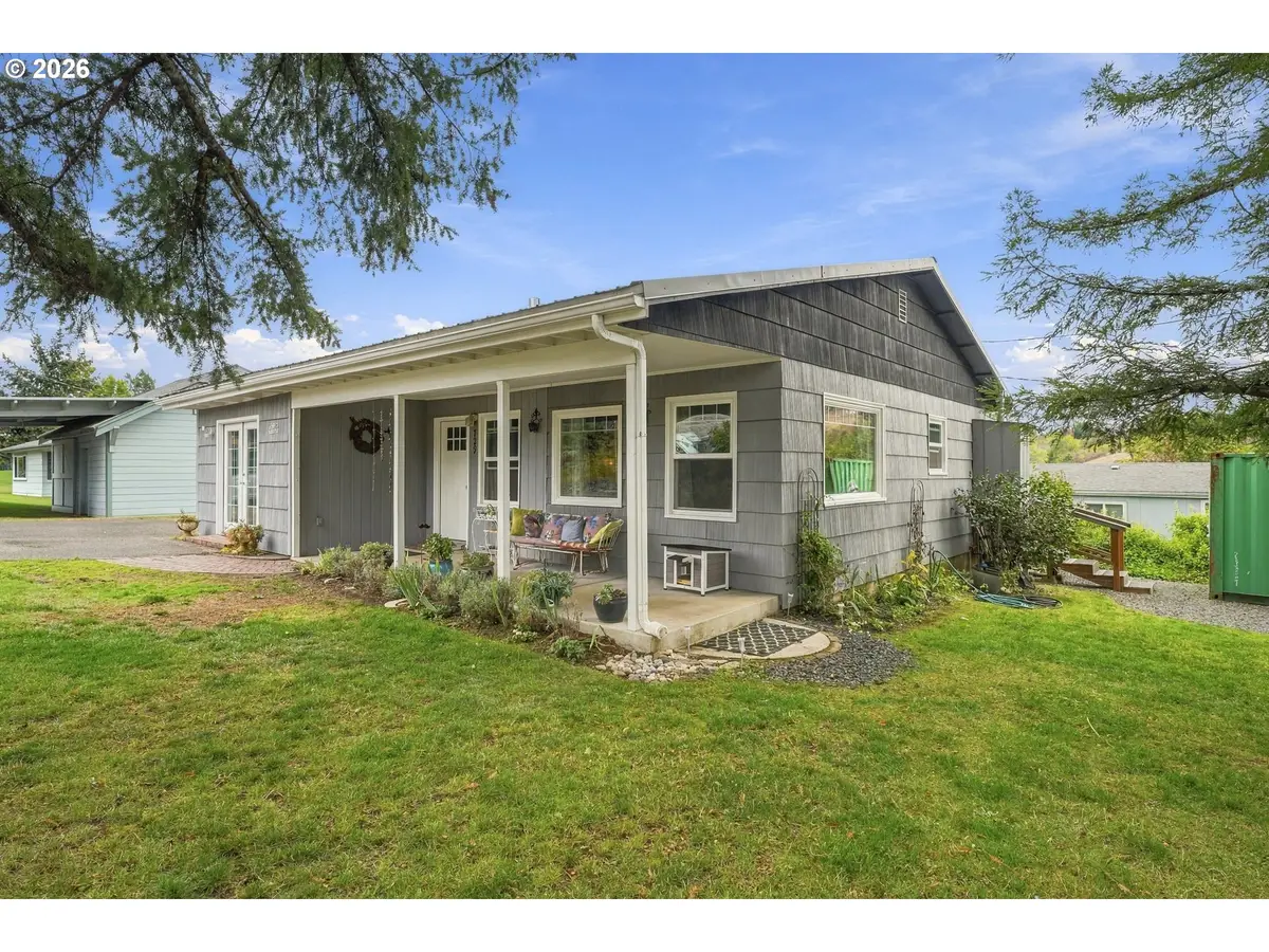729 NE Locust St, Oakland, OR 97462 - #1