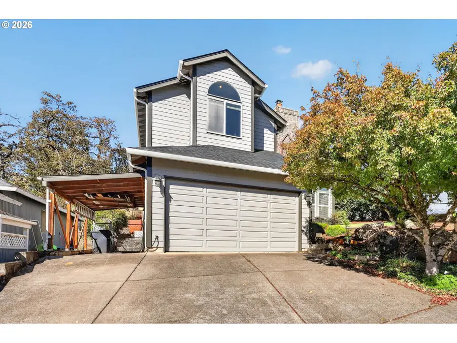 7625 Ridgewood Dr, Gladstone, OR 97027 - #2