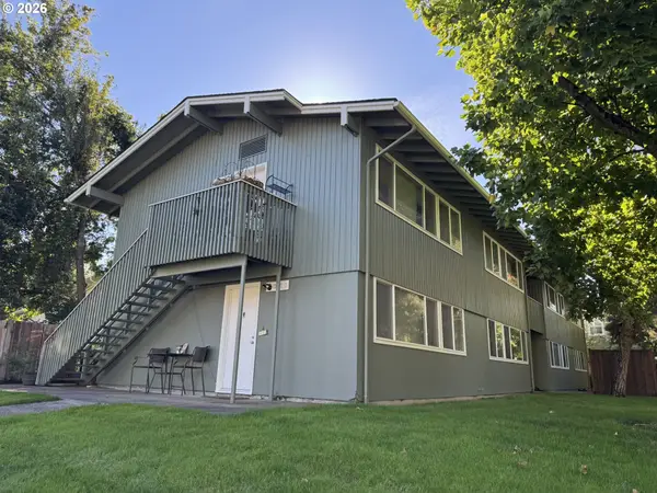 2180 W 17th Ct, Eugene, OR 97402