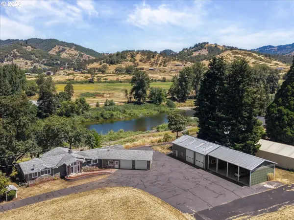 15464 Old Highway 99, MyrtleCreek, OR 97457