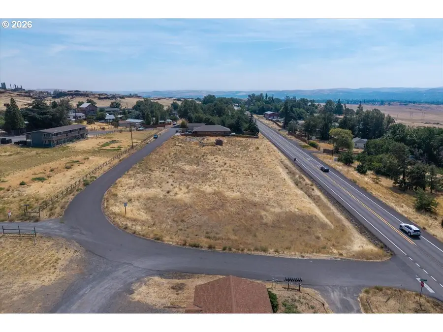 320 Klickitat Ave, Lyle, WA 98635 - #2