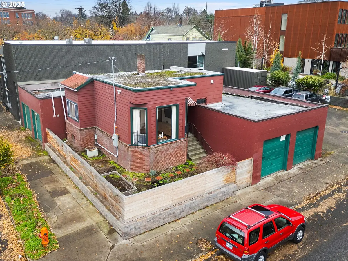 1305 SE Belmont St, Portland, OR 97214 - Image #1