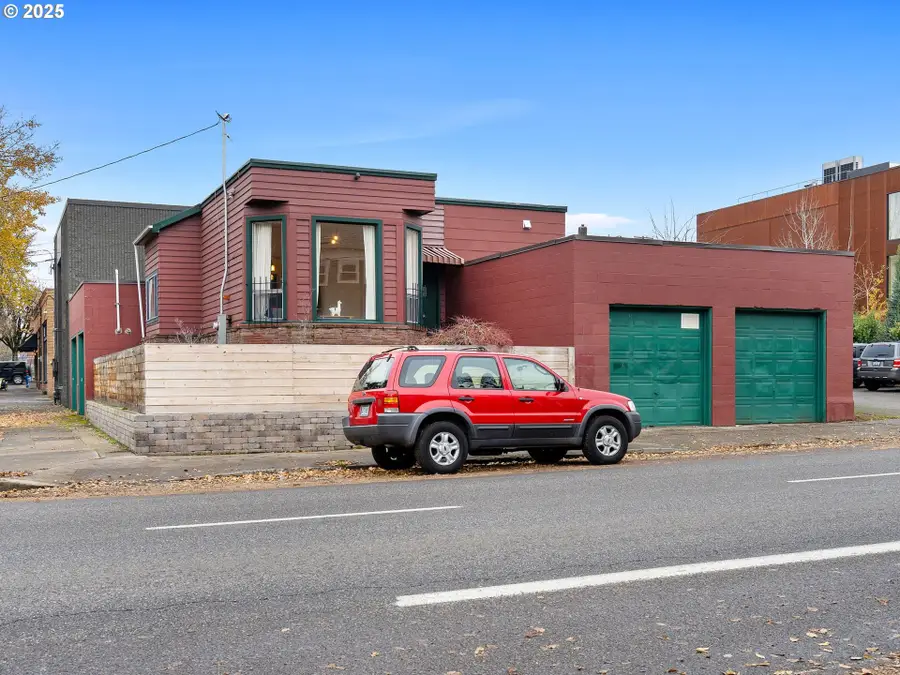 1305 SE Belmont St, Portland, OR 97214 - Image #2